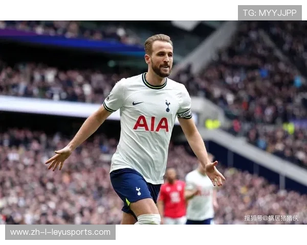 凯恩转身控球再送妙传，热刺前场启动完美