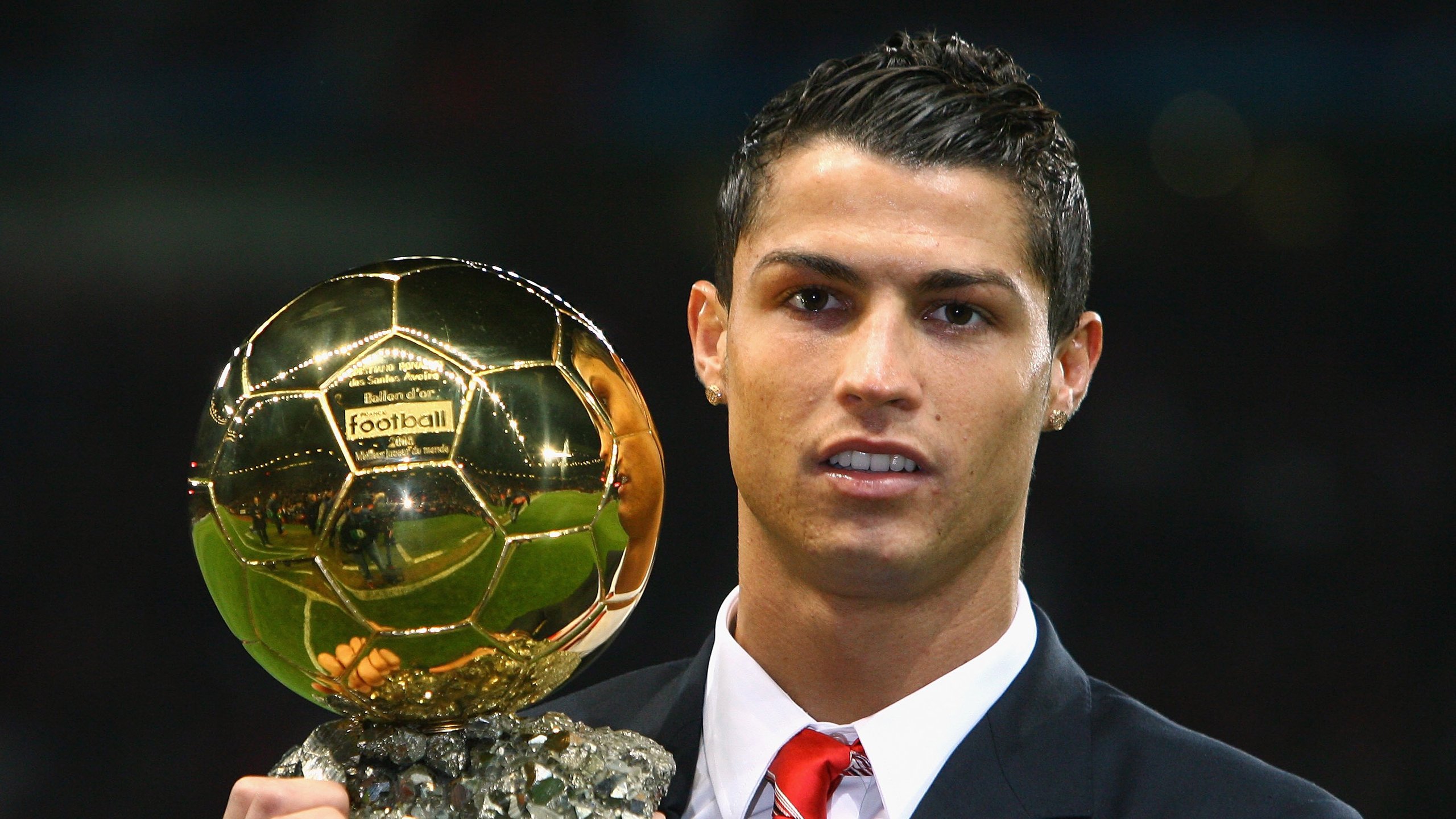 “无车婚礼跑” 新人和宾客用慢跑代替车队 浪漫又环保